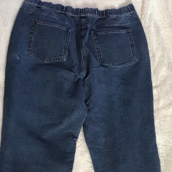 Jeans 🍷 - Picture 6 of 6